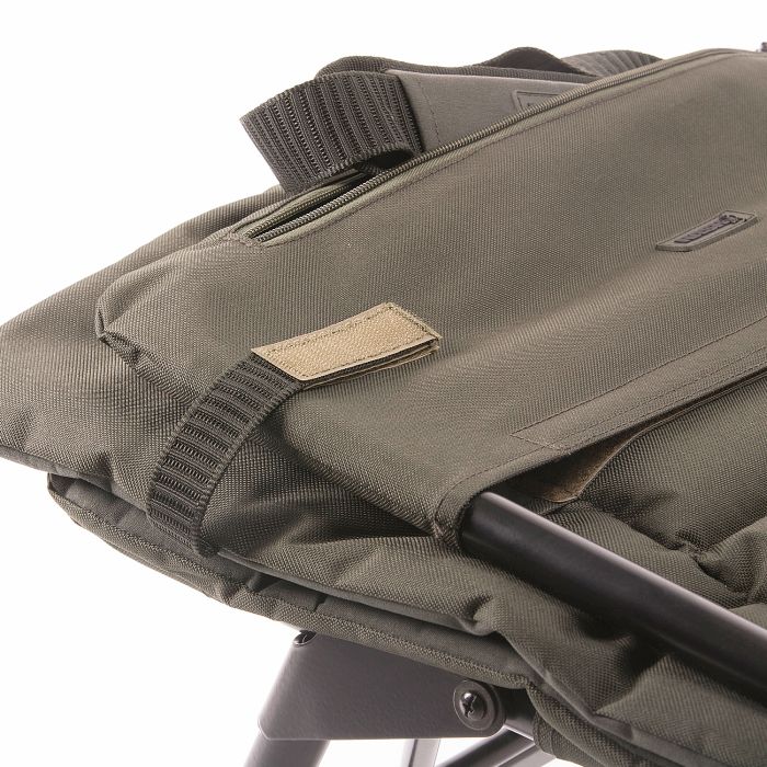 Nash Indulgence Ultra Lite Chair Close Up 2