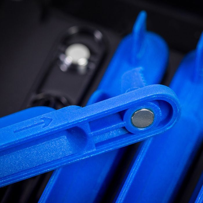 Preston Mag Store System 10cm Hooklength Box Close Up 2