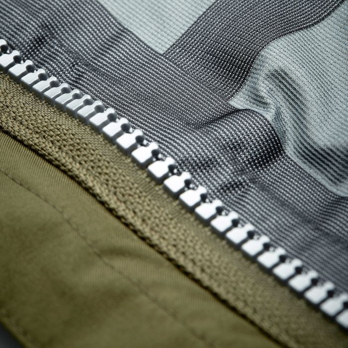 Trakker Summit XP Jacket Close Up Zip 3