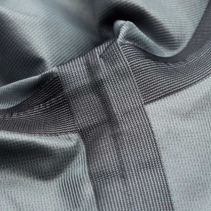 Trakker Summit XP Jacket Close Up 4