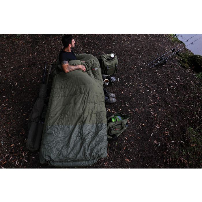 Advanta Discovery CX5 5 Season Sleeping Bag In Use 1