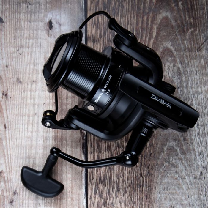 Daiwa Black Widow 25A Reel Above