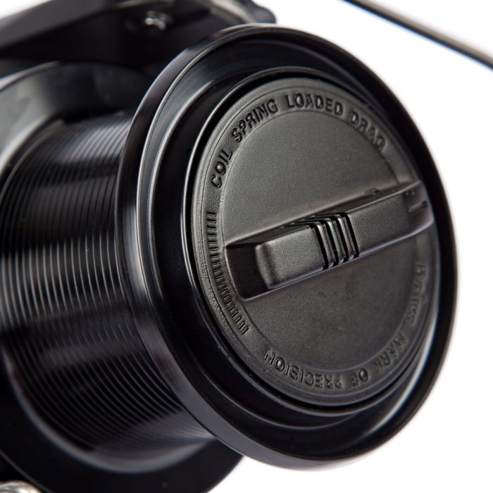 Daiwa Tournament S (Series Black) Close Up